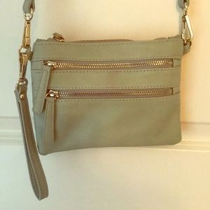 Mint Crossbody/Wristlet